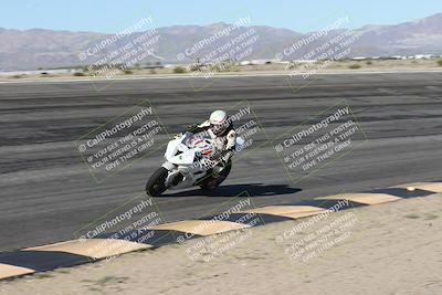 media/Jan-16-2026-CVMA Friday Practice (Fri) [[6f2bf47531]]/5-Racer 4-Trackday1/Session 2 (Bowl)/